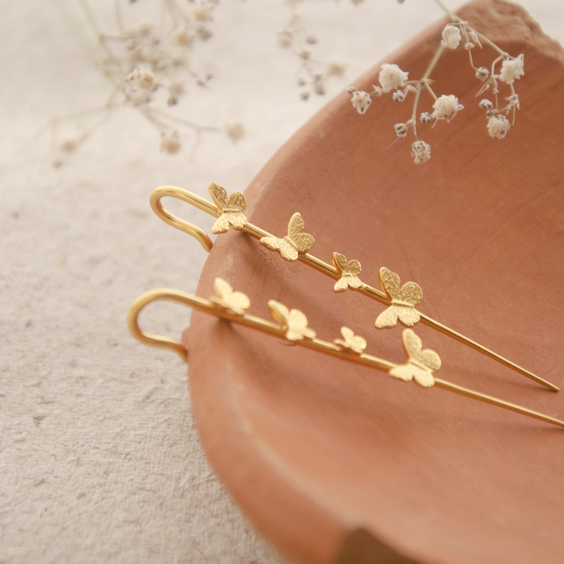 Pokhila Earcuffs