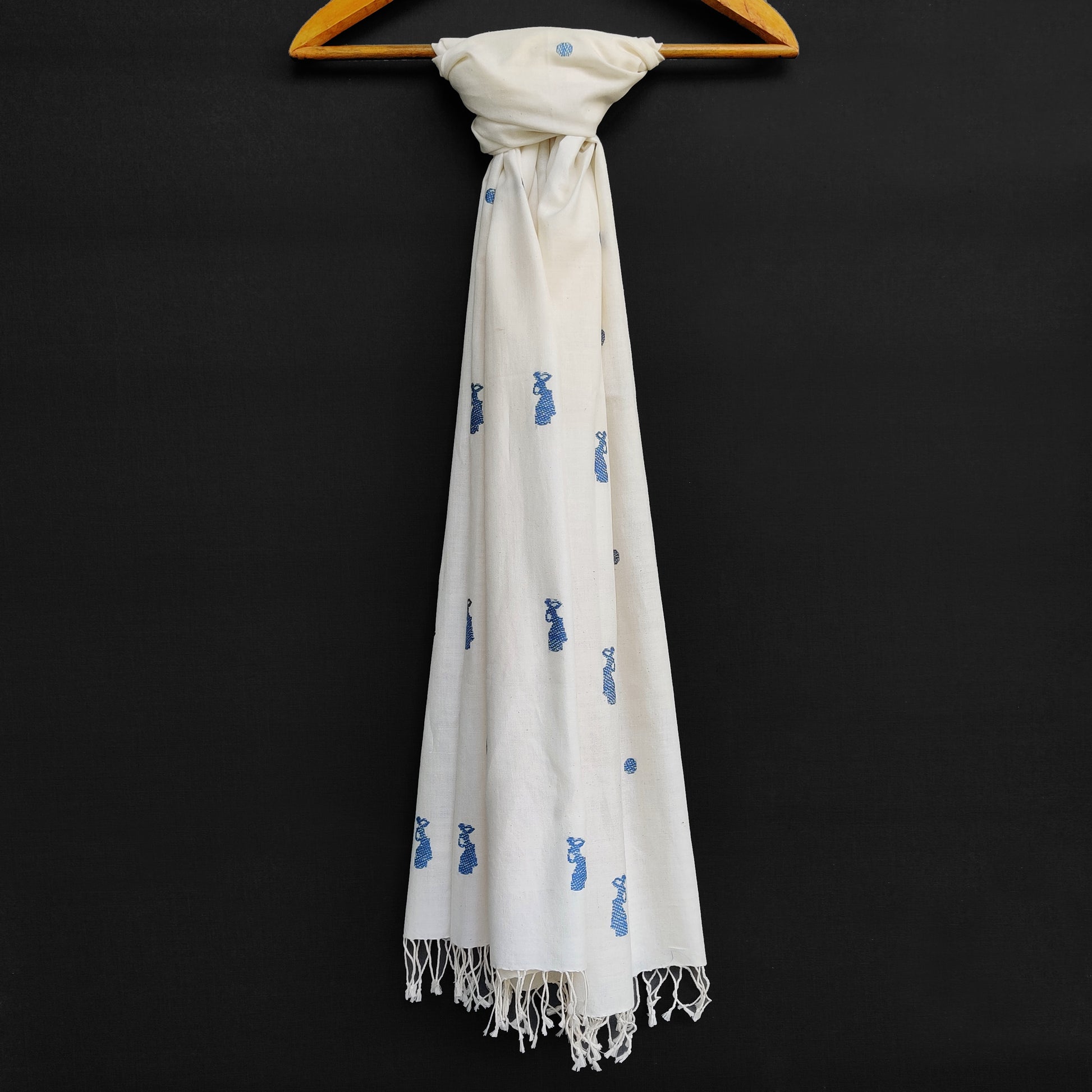 Raw White Bihu Pattern Cotton Stole