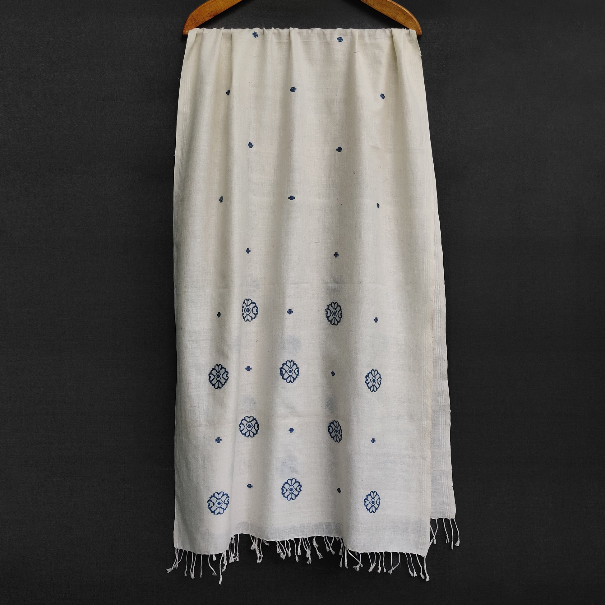Raw White Xopun Pattern Cotton Stole
