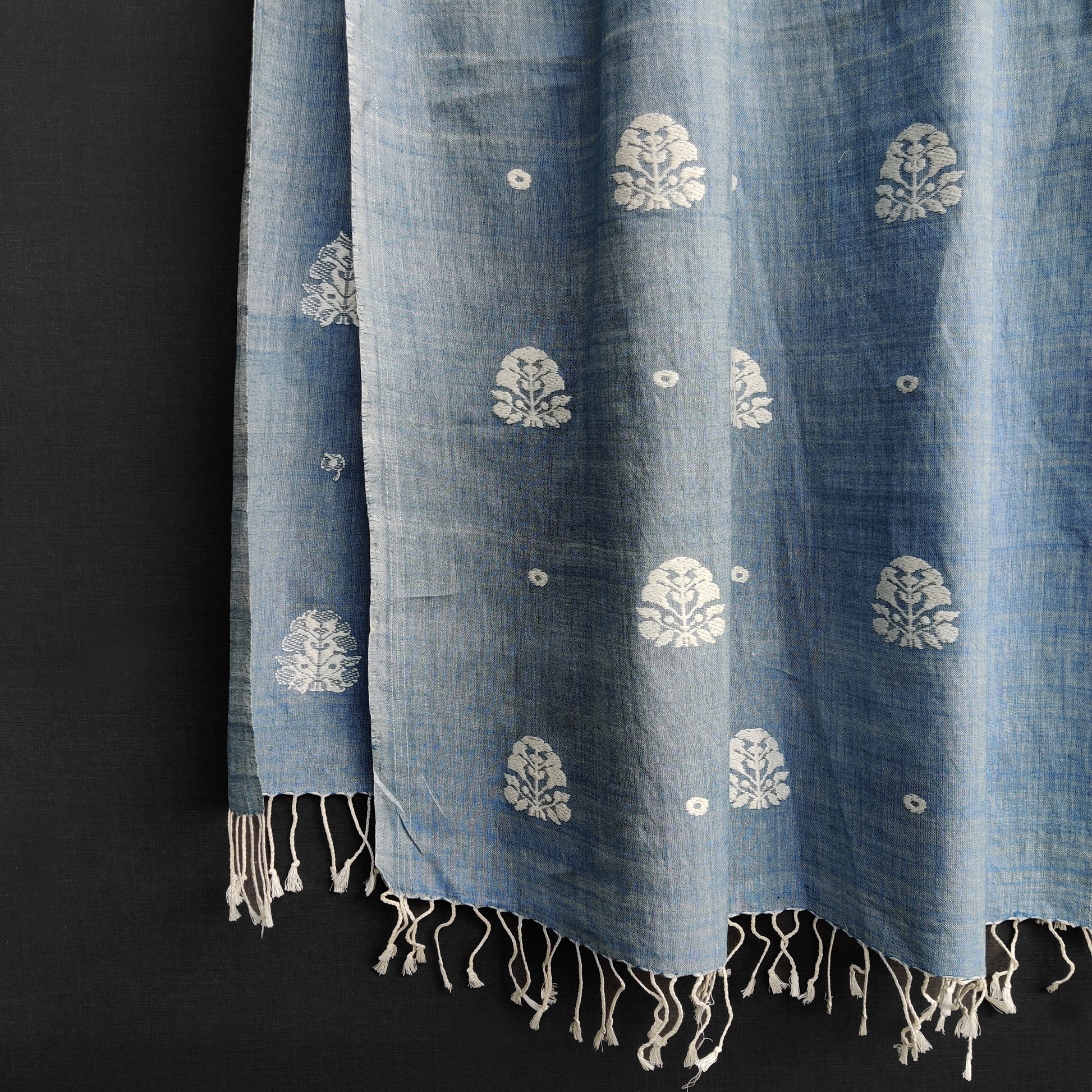 Cotton handwoven stole made in India