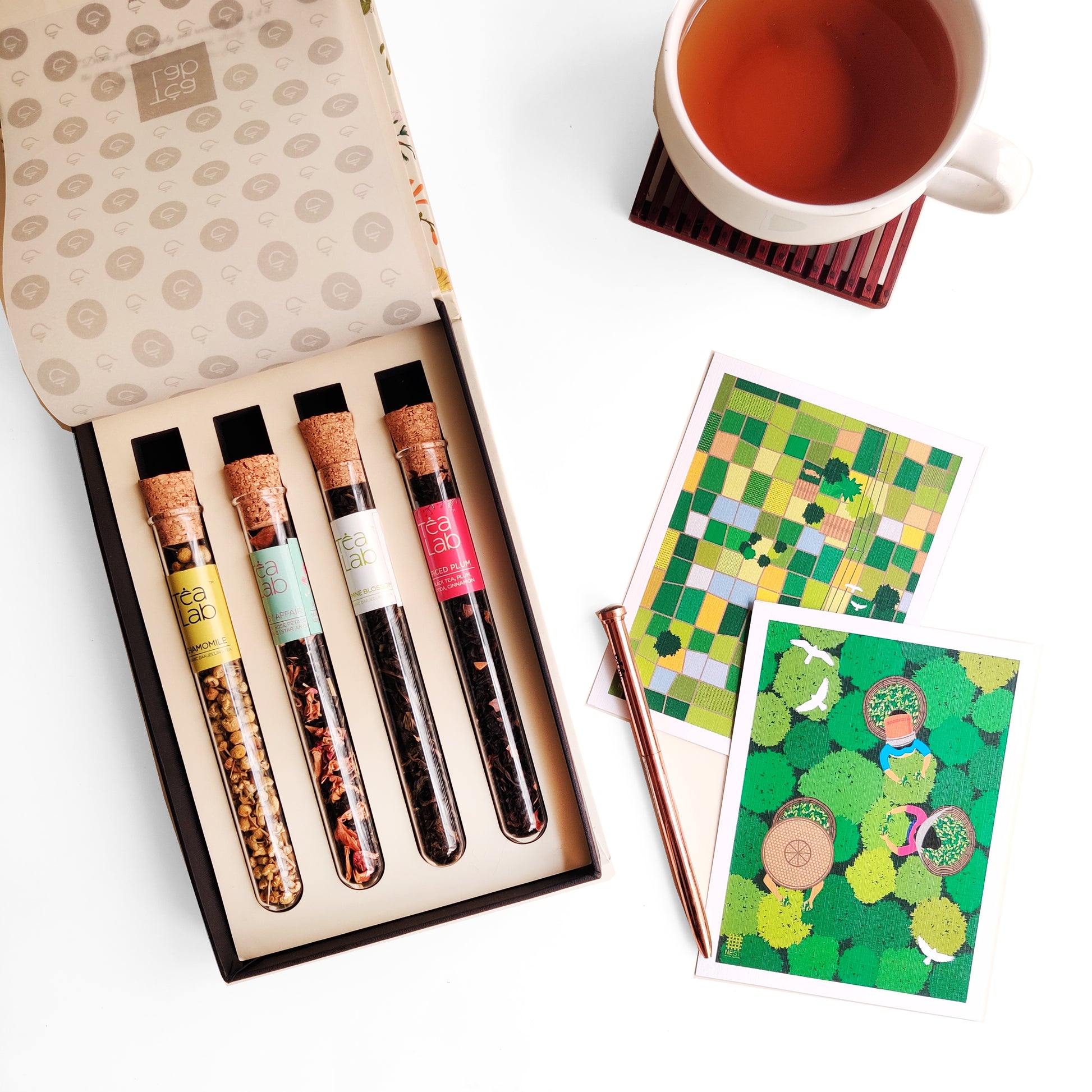 Where the Parakeets Sing (White) Tea Gift Set