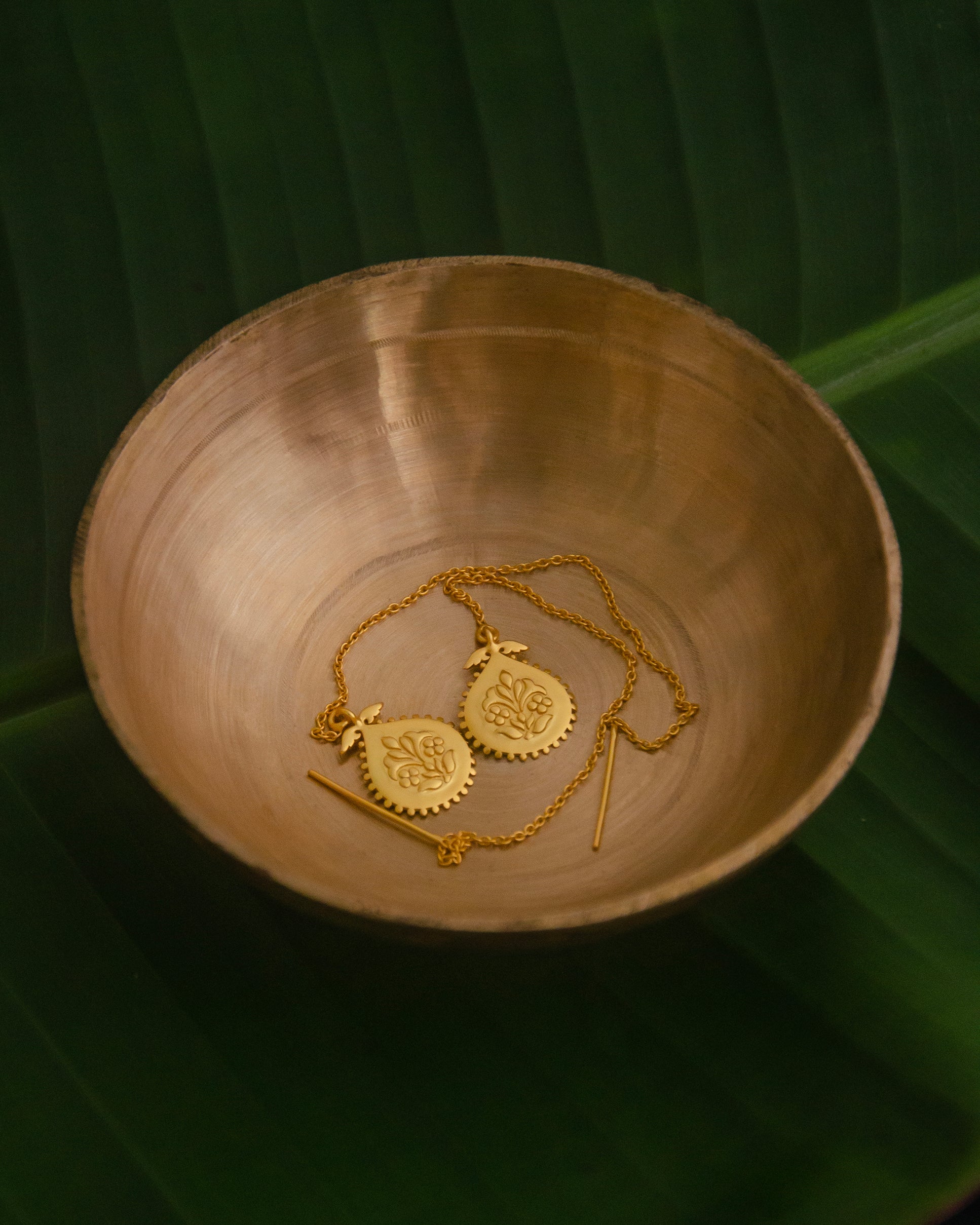 Rak Sui Dhaaga Earrings