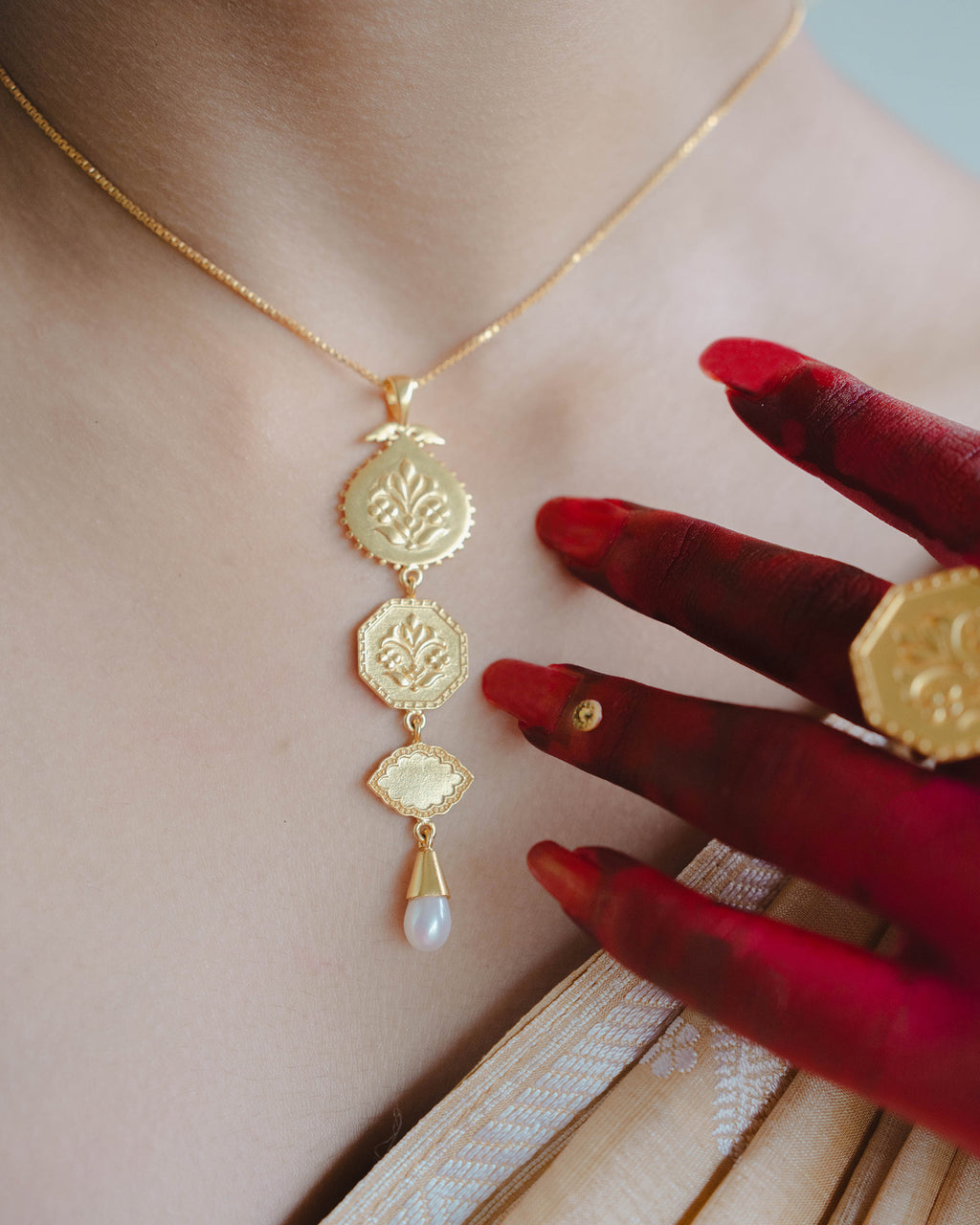 Seng Pendant