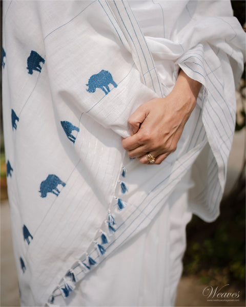 Snow White with Rhino Motif Cotton Sari
