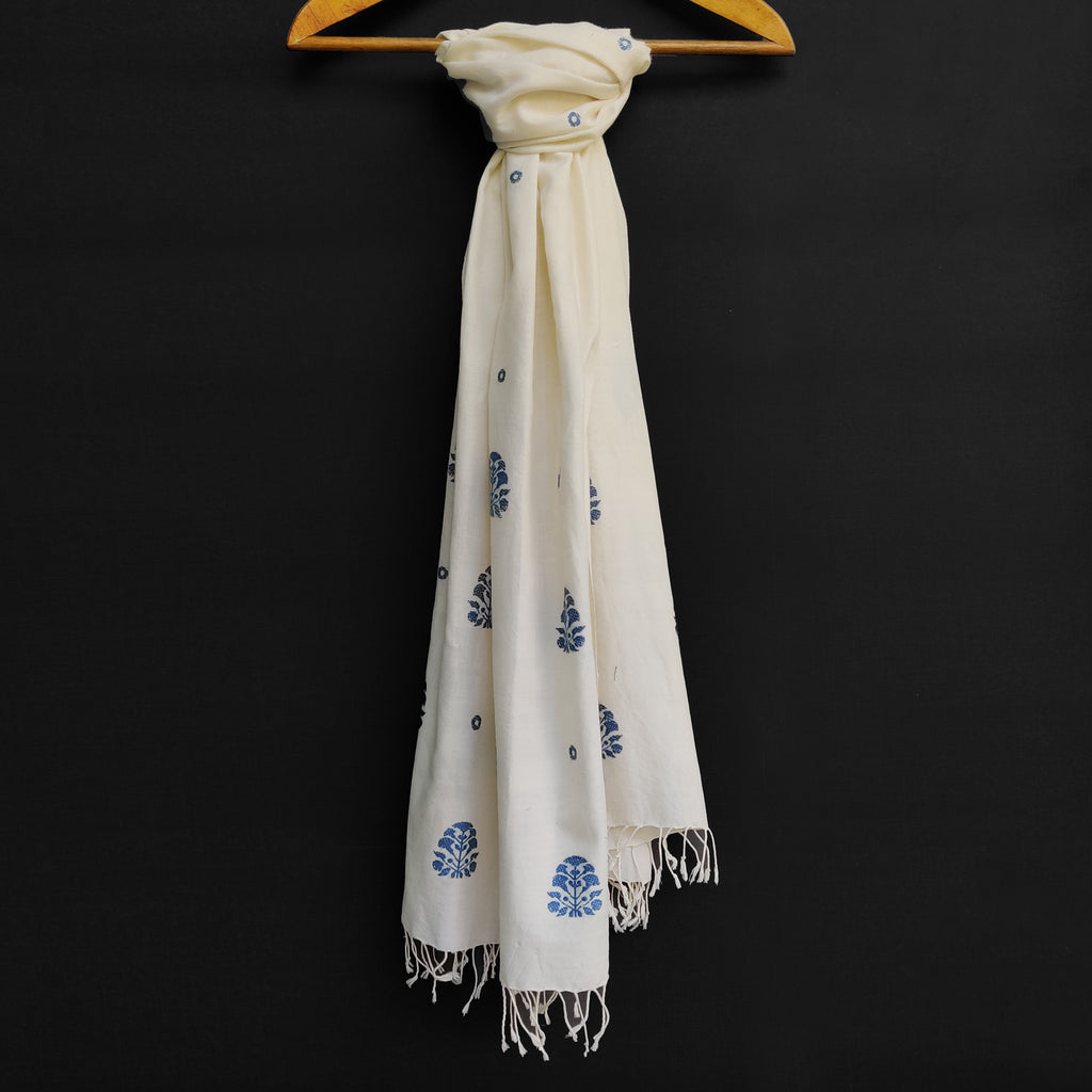Raw White Ranghar Pattern Cotton Stole